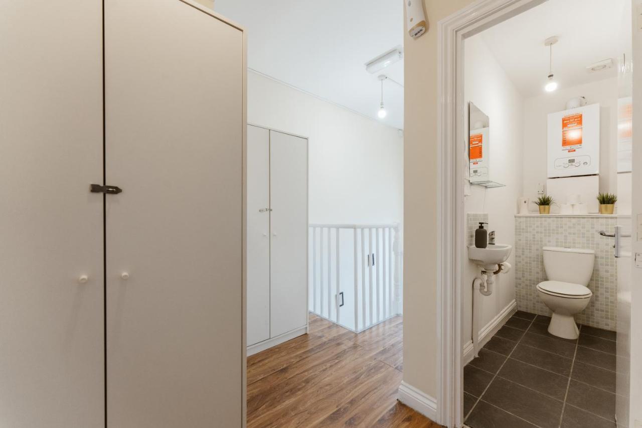 Mile End Rooms 57A 런던 외부 사진