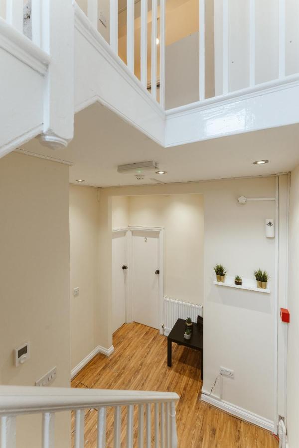 Mile End Rooms 57A 런던 외부 사진