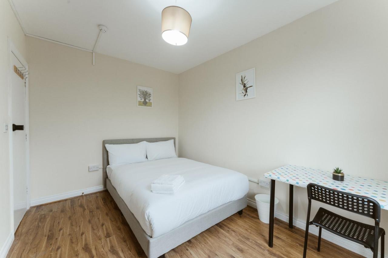 Mile End Rooms 57A 런던 외부 사진