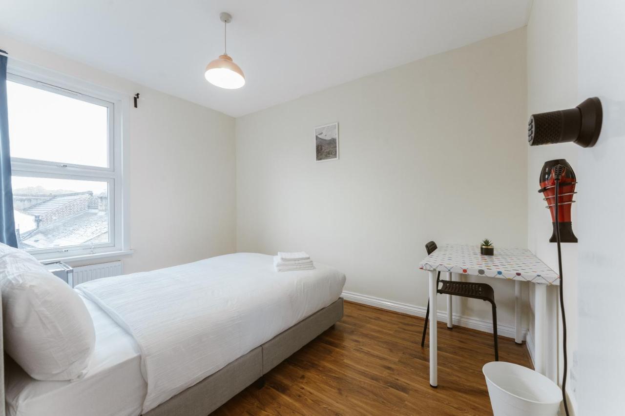 Mile End Rooms 57A 런던 외부 사진