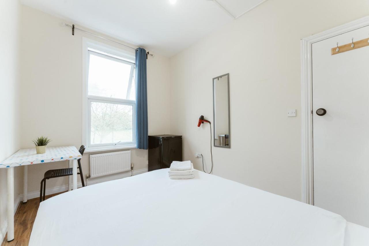 Mile End Rooms 57A 런던 외부 사진